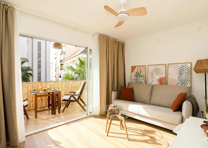 アパート Centre, Renovated, 200m *