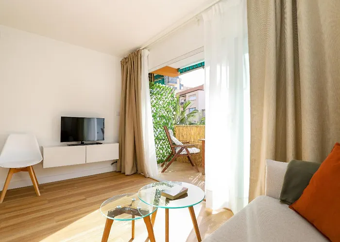 Centre, Renovated, 200m