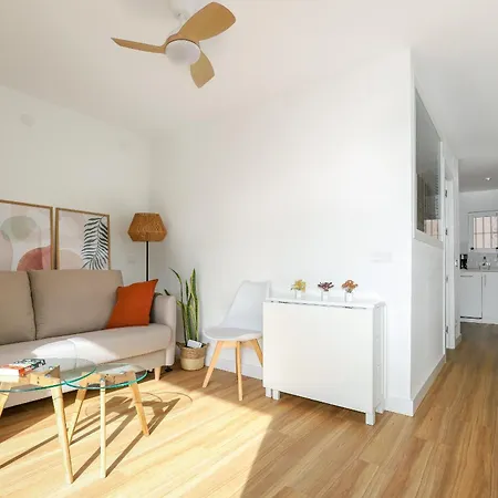 Centre, Renovated, 200m *