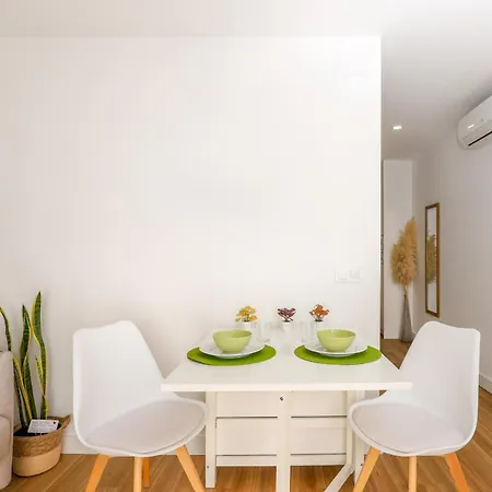 Centre, Renovated, 200m Lejlighed Fuengirola